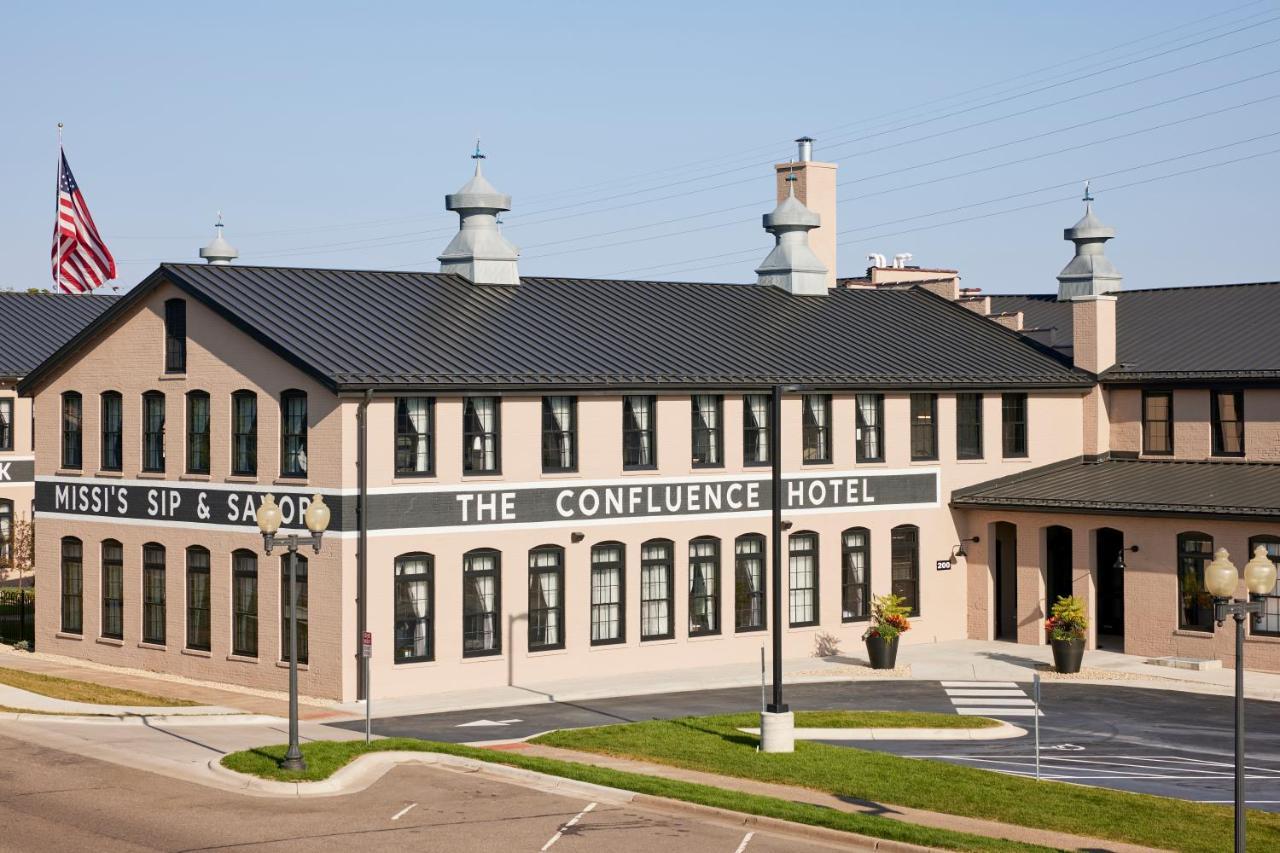 The Confluence Hotel Hastings Exterior foto